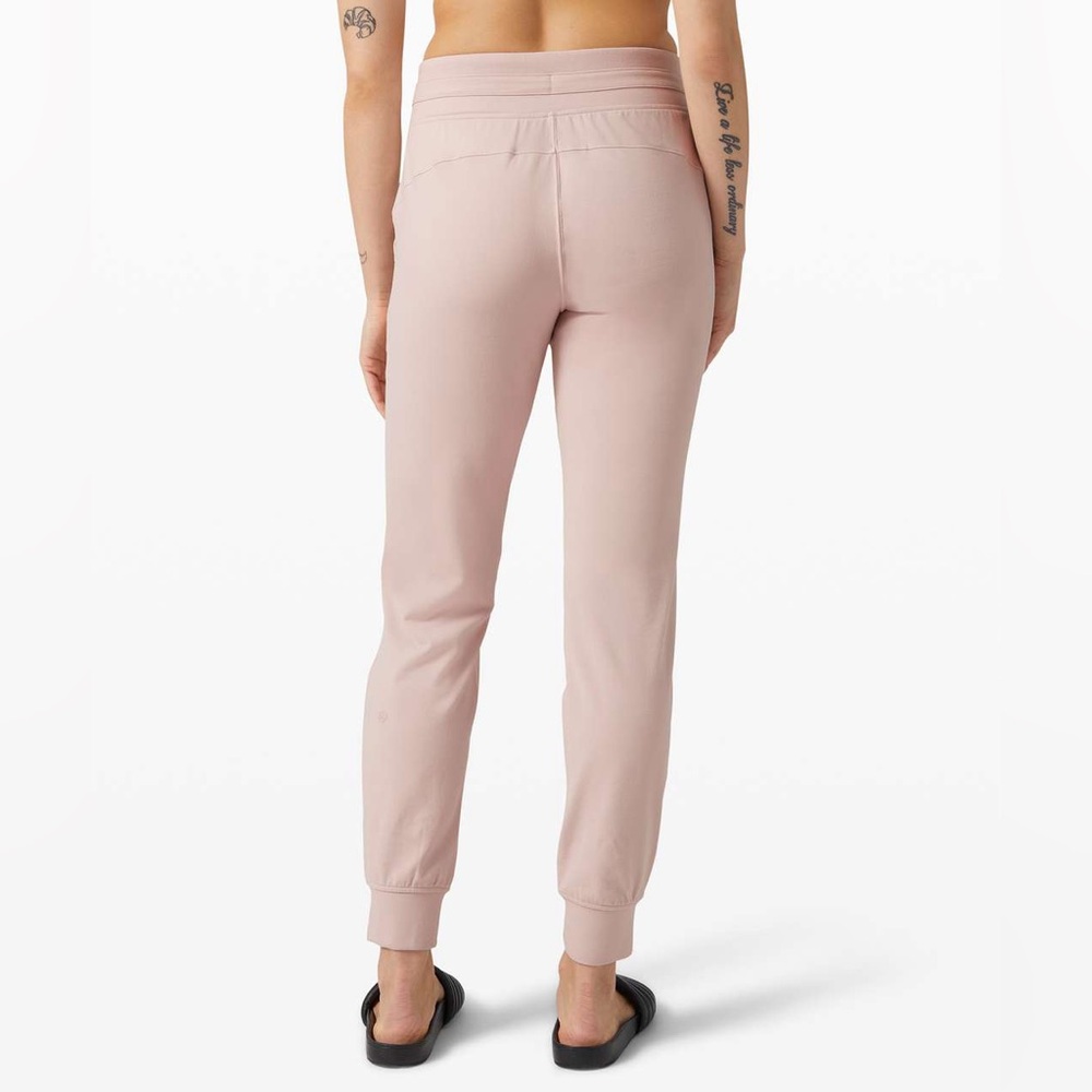 Lululemon Ready To Rulu Jogger 29" - Misty Pink